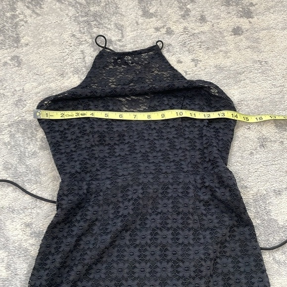 New Bardot Chameleon Lace Midi Dress In Black Strappy Open Back Sz S - Picture 12 of 16